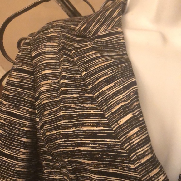 Loft black and cream blazer/ great condition/ worn once - Picture 5 of 5